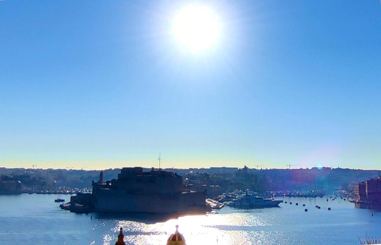 Tide 21 Savynomad Harbour Residences Valletta Luaran gambar